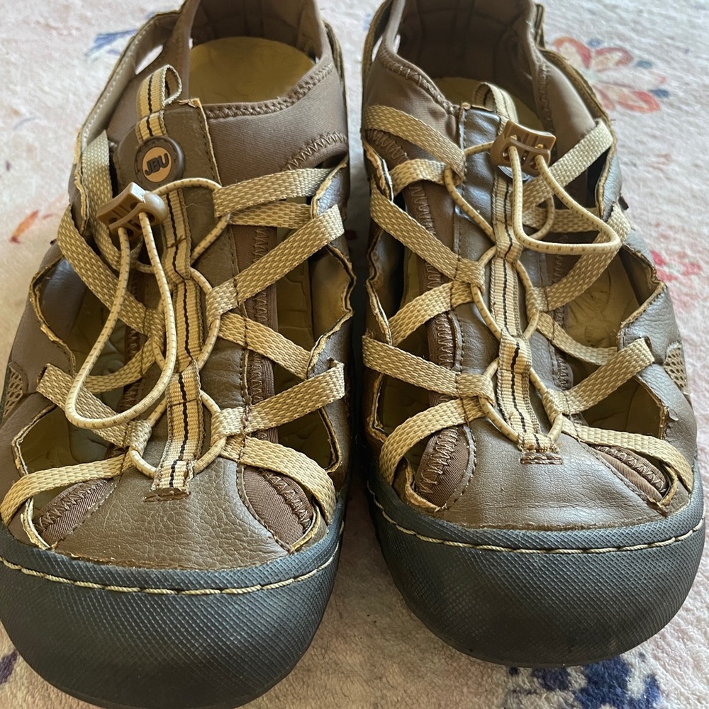 JBU Brown and Tan Women's Sandals